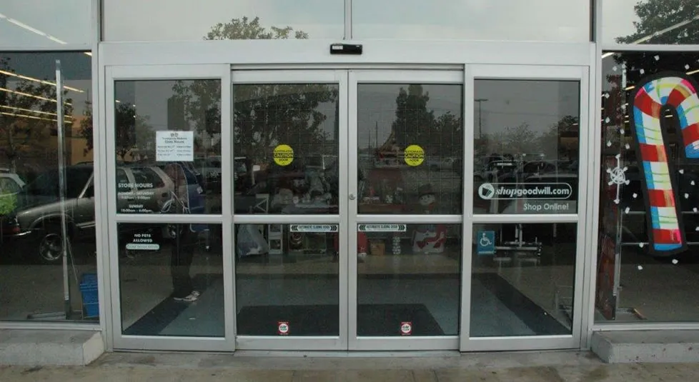 glass-commercial-door glass-commercial-door