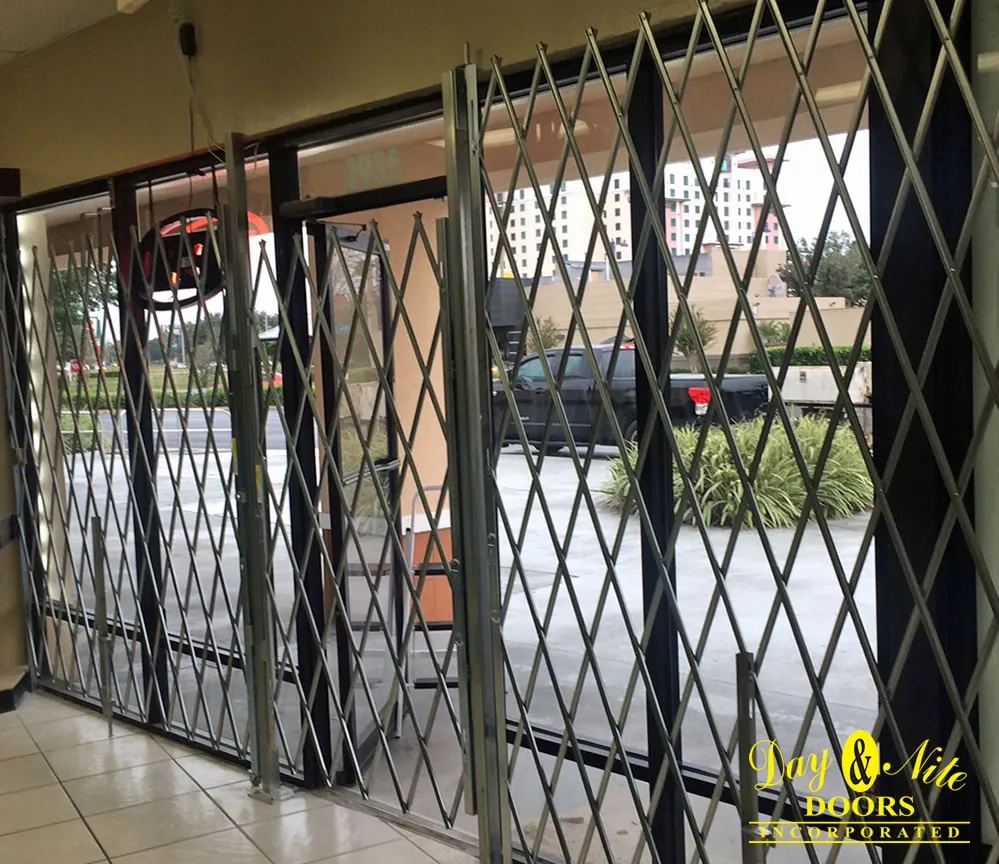 scissors-gate-accordion-security-los-angeles